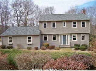 19 Uncas Dr, Amston, CT 06231