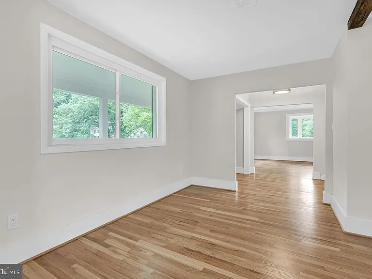 10911 Chandler Rd — Photo 20