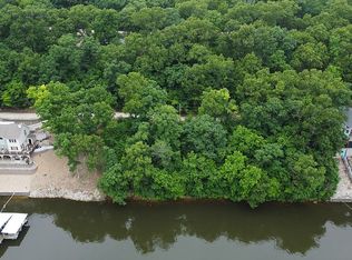 25 Mimosa Rd, Rocky Mount, MO 65072