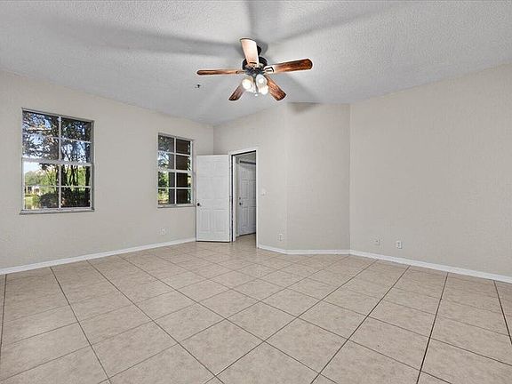 5th image of 335 E Thatch Palm Cir APT 104