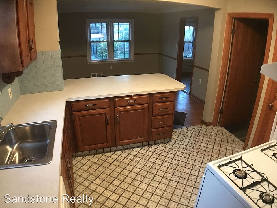 1st image of 18415 Highland Dr