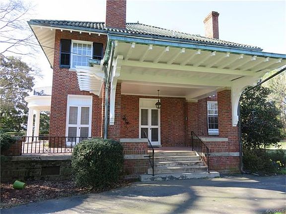 3rd image of 204 Coppahaunk Ave