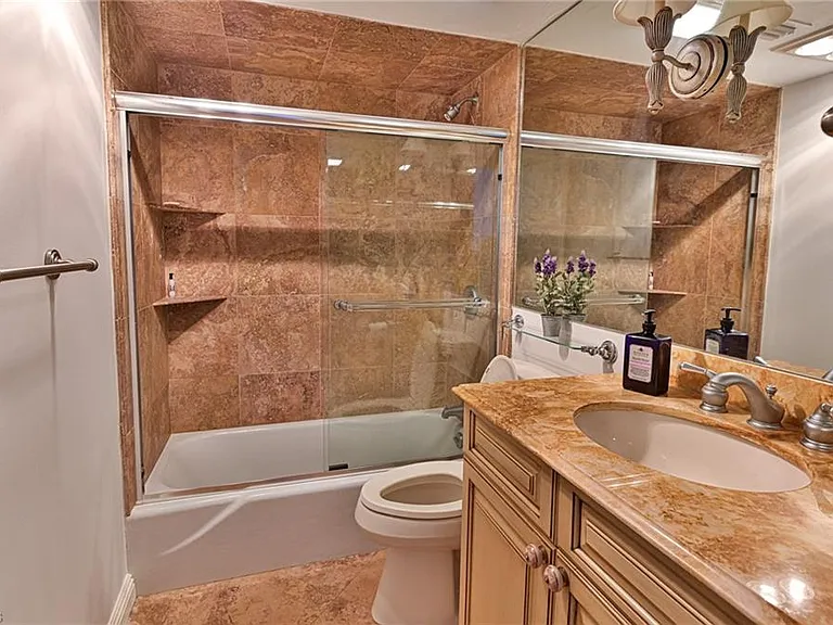 25830 Hickory Blvd #309 — Photo 11