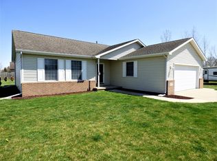 675 Cross Meadows Dr, Valparaiso, IN