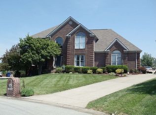 1806 Oak Grove Dr, New Albany, IN 47150