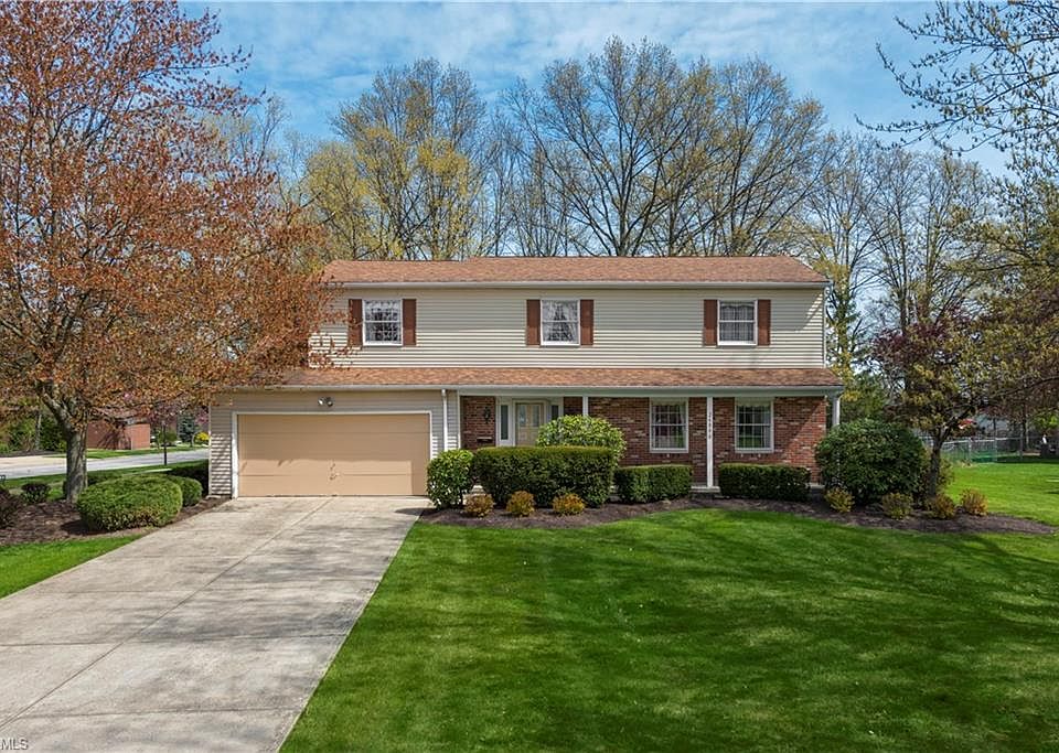 1st image of 26800 Gershwin Dr