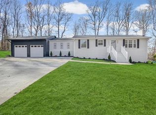 1422 Fries Dr, Winston Salem, NC 27101