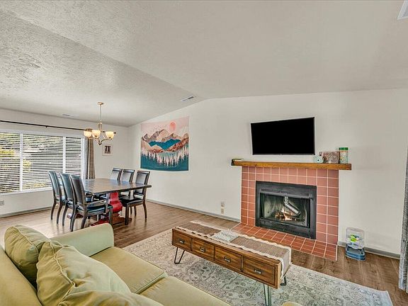 3rd image of 320 N Sunflower Dr APT 22
