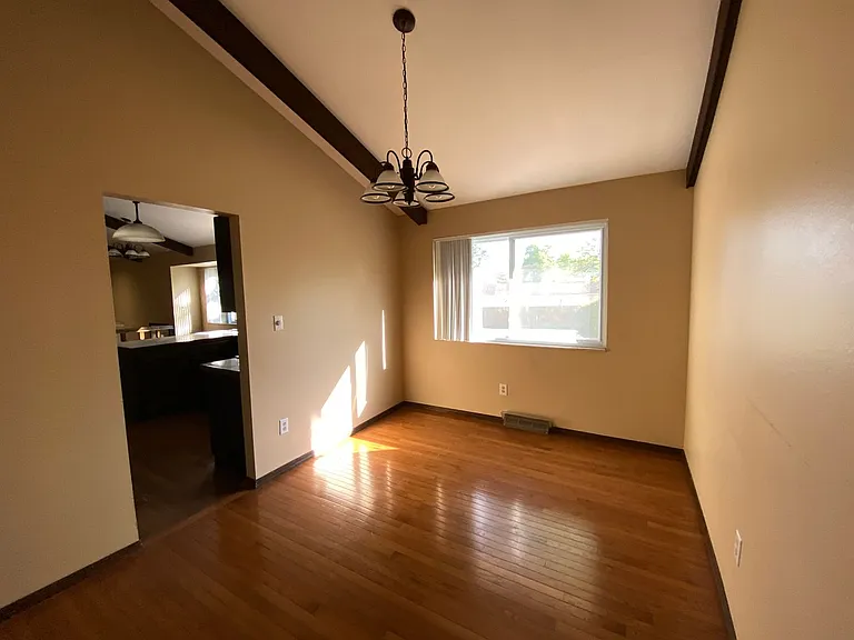 1632 S Macon St — Photo 6