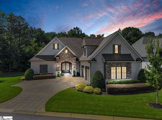 106 Chestnut Pond Ln, Simpsonville, SC 29681