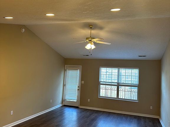 2nd image of 5220 Avery Woods Ln