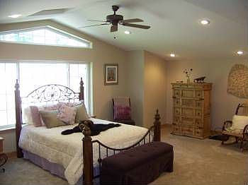 4th image of 1835 Mohican Dr