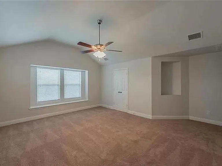 3724 Cobblecreek Dr — Photo 8