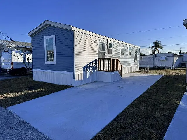 2 bed, 1.0 bath, 616 sqft, $1,650 — Photo 1