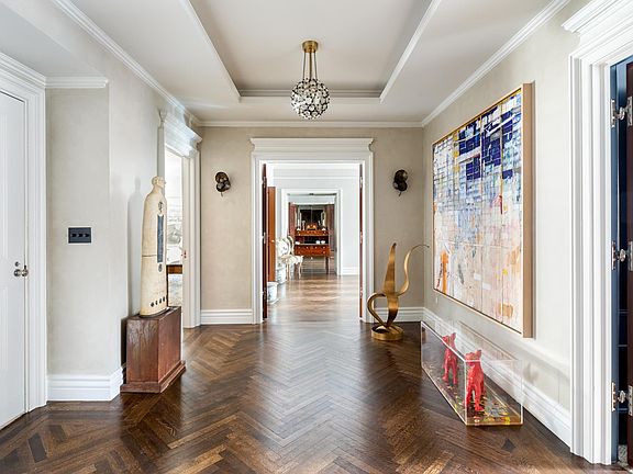 2nd image of 447 E 57th St #15