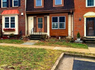 14193 Royal Oak Ln, Centreville, VA 20120