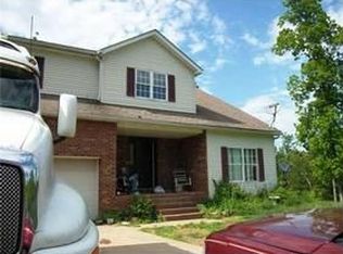 6 Sylvester Dr, Winfield, WV 25213