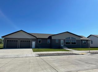 115 11th Ave NE, Watford City, ND 58854