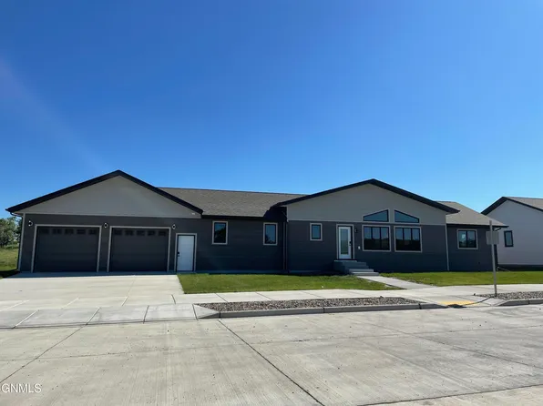 115 11th Ave NE, Watford City, ND 58854