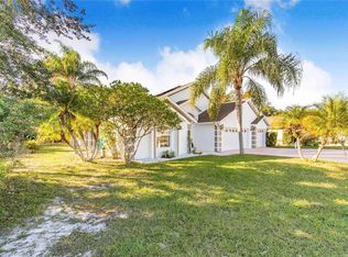 211 Shady Oak Loop, Davenport, FL 33896