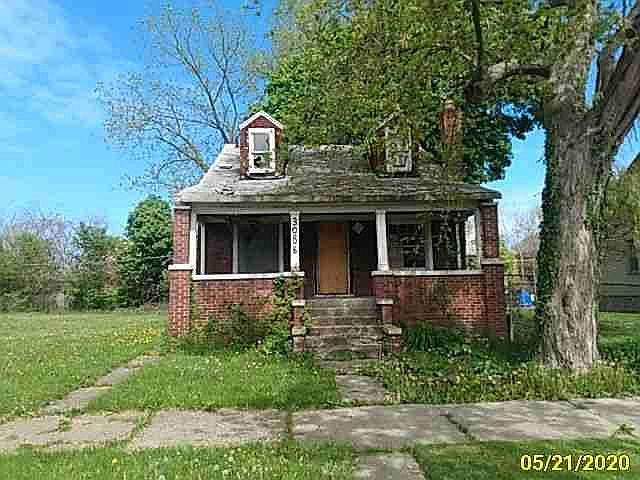 3086 Newport