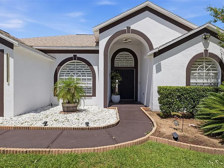 2210 Towering Oaks Cir — Photo 6