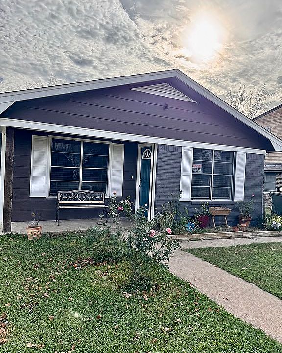 1st image of 1715 Wilson St