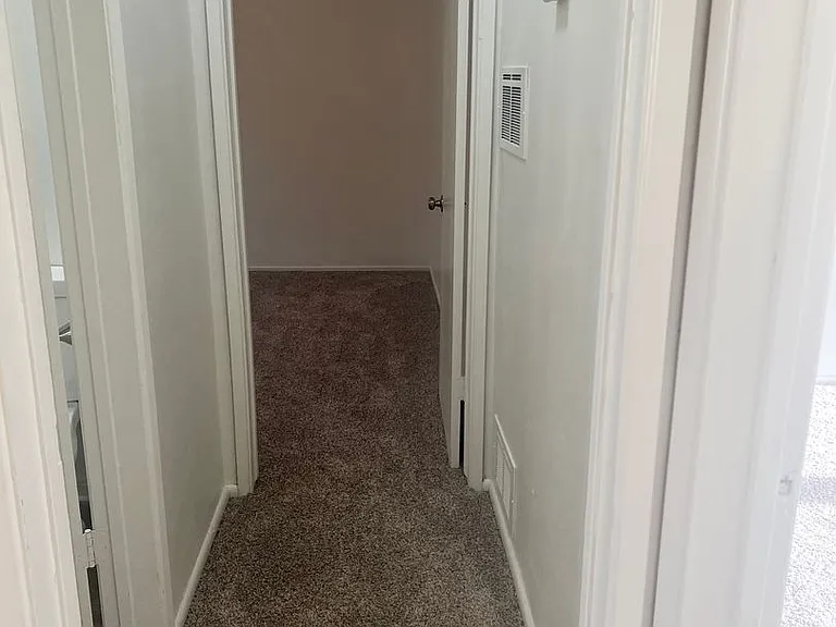 13840 Christine Dr — Photo 19