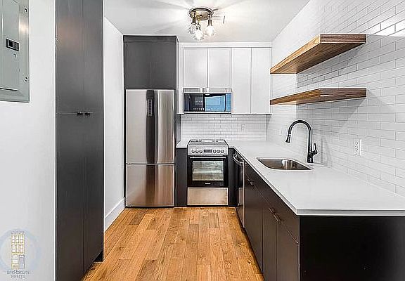 4th image of 499 Evergreen Ave APT 2B