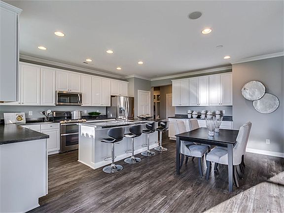 4th image of 17371 Haxby Ln