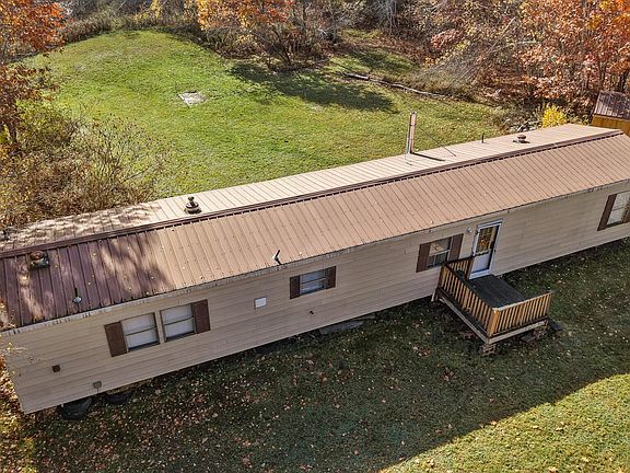 3rd image of 462 Charleston Road