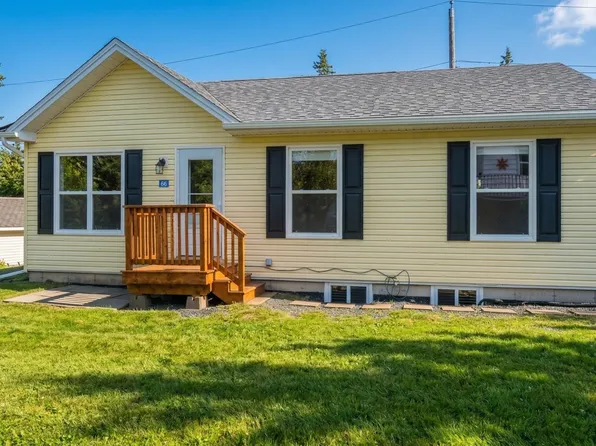 66 McKay Ln, Halifax, NS B3G 0E9