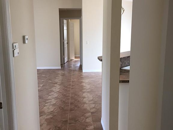3rd image of 2723 Yacolt Ave
