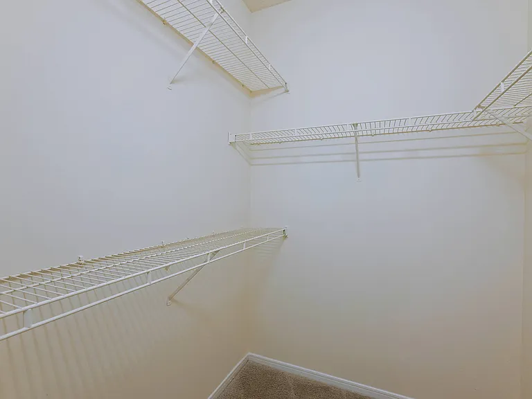 Cambridge Park Apartments — Photo 146