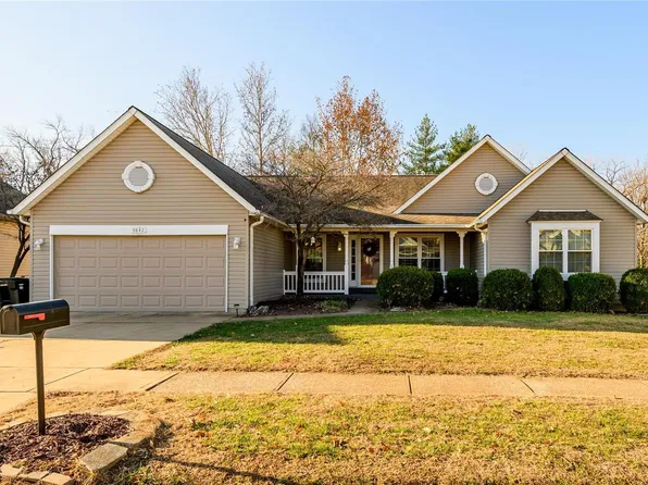 9842 Tiffany Square Pkwy, Saint Louis, MO 63123