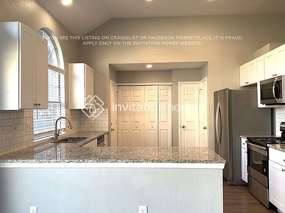 4th image of 10108 Burgundy Dr