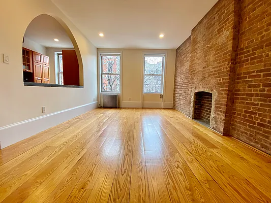 Rented by Corcoran | media 21