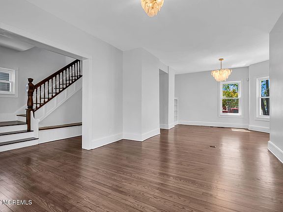 4th image of 300 Atkins Avenue