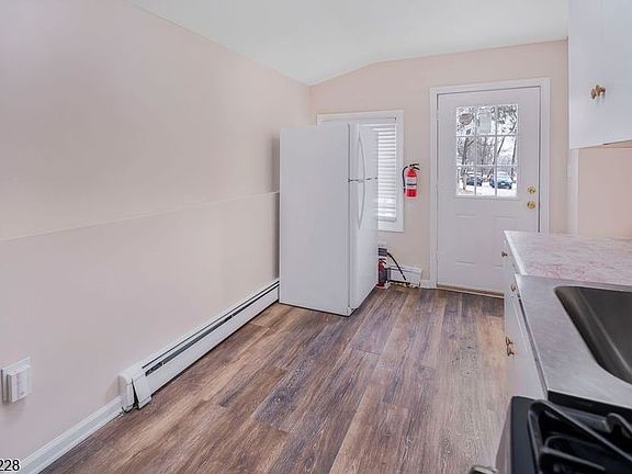 2nd image of 77 Swartswood Rd #1A