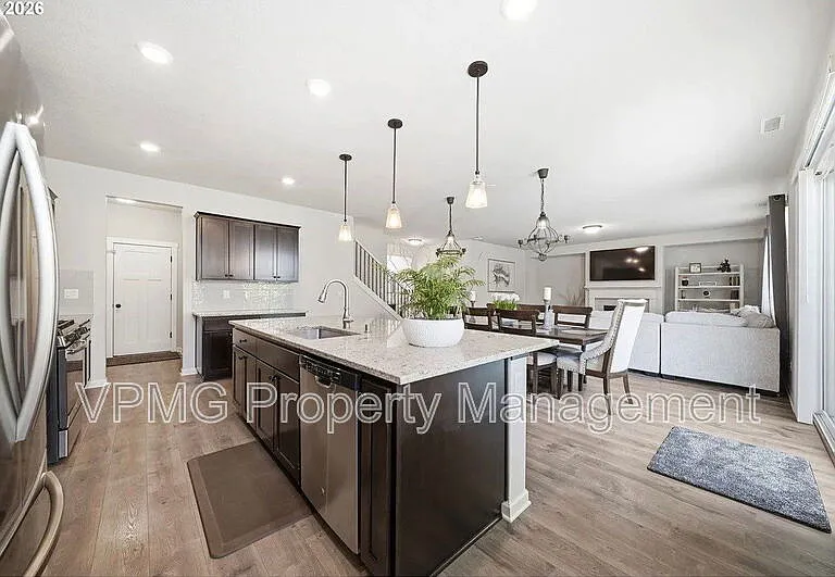 4704 NE 109th St — Photo 13