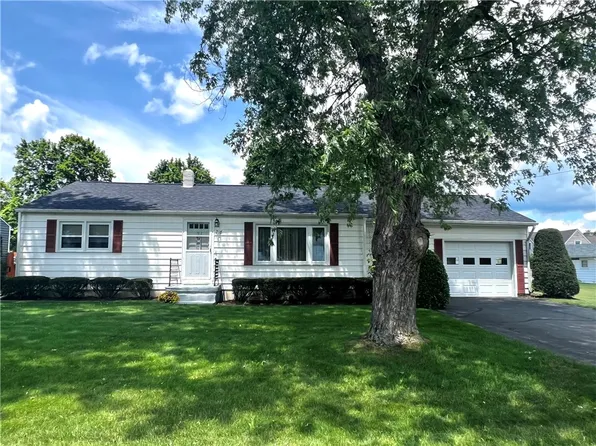 718 Taylor Rd, Horseheads, NY 14845