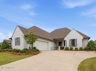 173 Grace Dr, Flowood, MS 39232