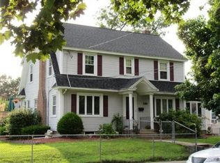 140 Garland St, Springfield, MA 01118