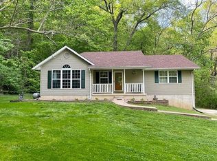 200 Dagget Holw, Grafton, IL 62037