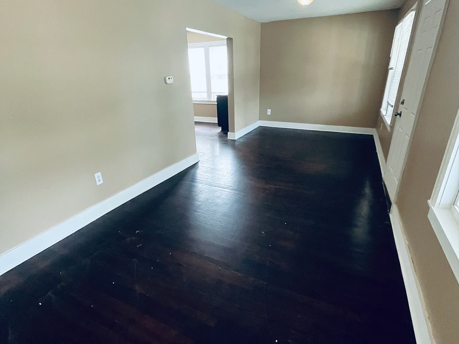 3 bed, 950 sqft, $1,425 — Photo 4