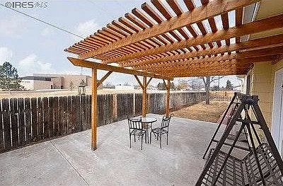 3 bed, 1.5 bath, 1280 sqft, $2,200 — Photo 4