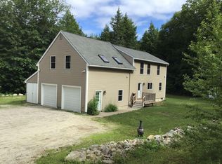 104 Valley Rd, Raymond, ME 04071