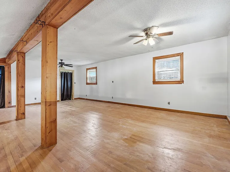 1184 Jim Christian Rd — Photo 2