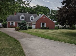 460 Briarcliff Dr, Napoleon, OH 43545