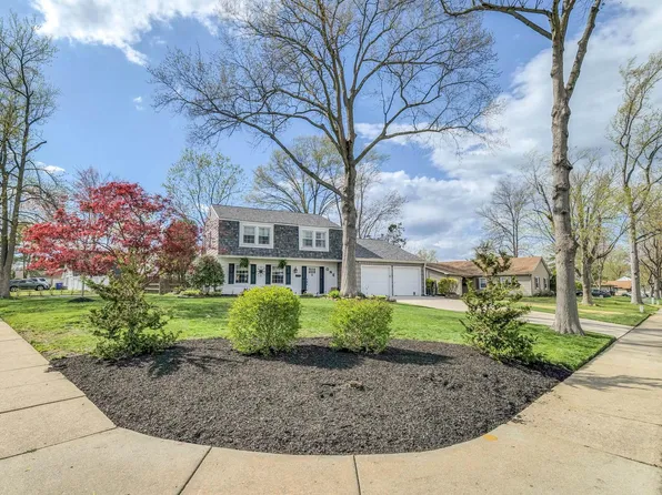 1 Chadwick Ave, Marlton, NJ 08053